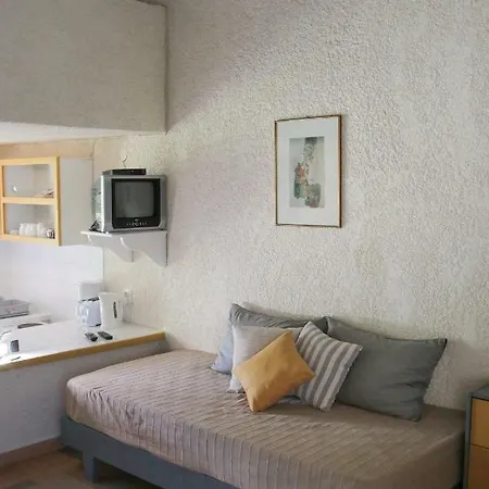Lefkes Apartment *